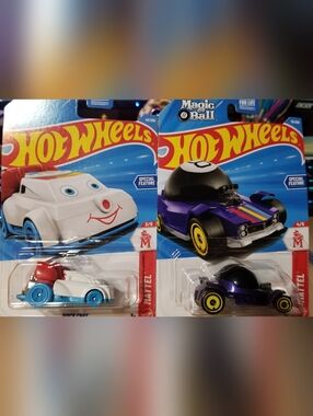 Mattel Hot Wheels Purple/ Black Magic 8 Ball Car & Quik Chat Car